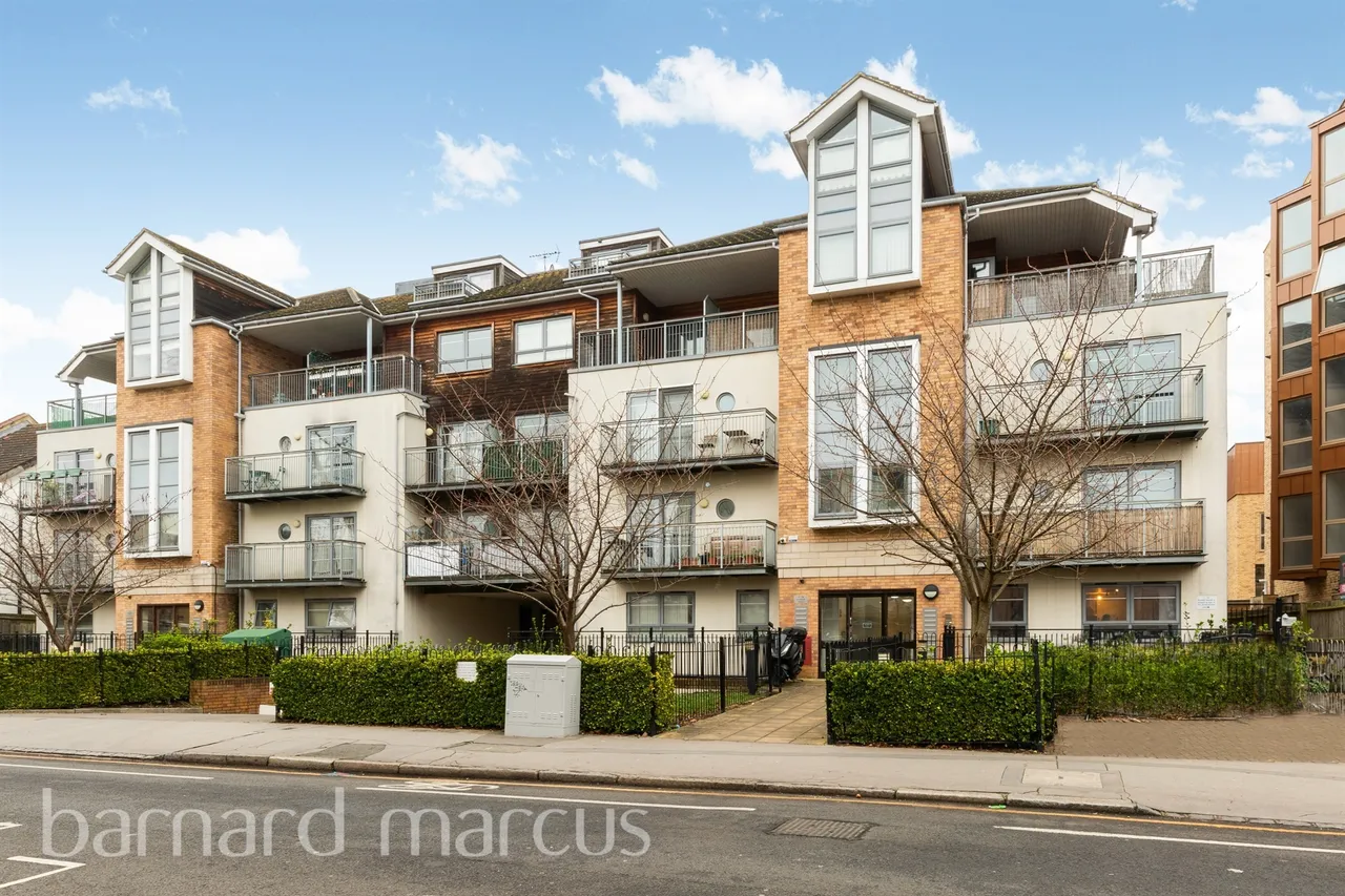 2 bed flat for sale — Sydenham Road, Croydon