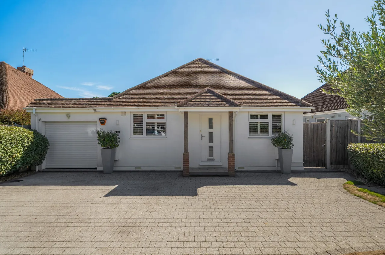 2 bed house for sale, Beehive Lane, Ferring, BN12
