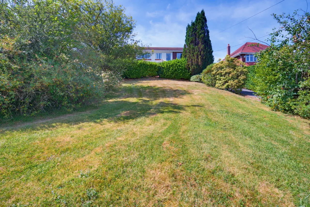Heol Bryngwili, Cross Hands, Llanelli, SA14 6LY, photo 4