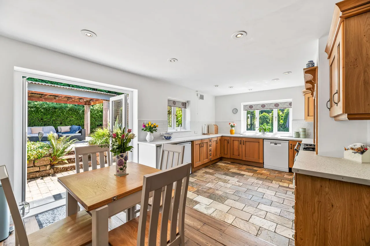 Frodsham, photo 9