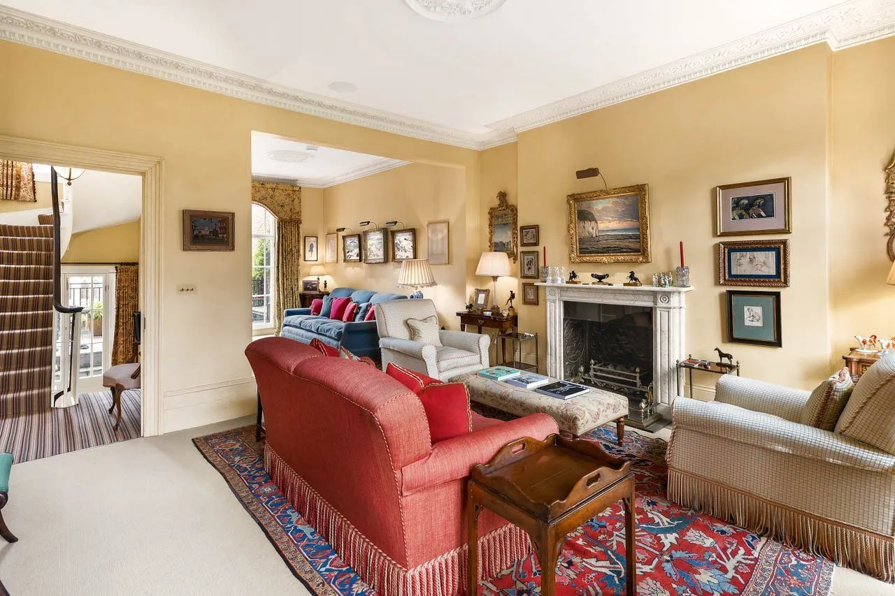 5 bed property for sale — Brompton Square, Knightsbridge, London, SW3 2AD