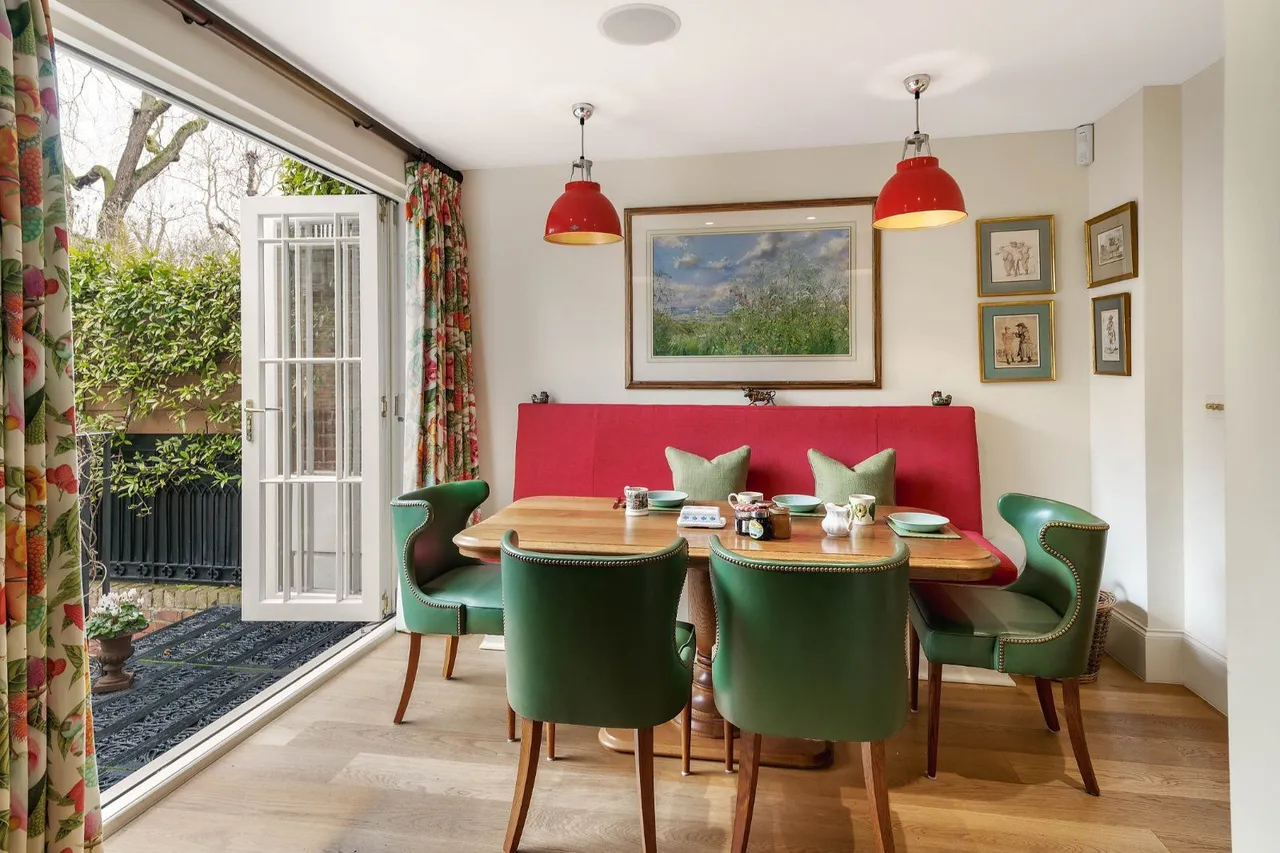 Brompton Square, Knightsbridge, London, SW3 2AD, photo 6