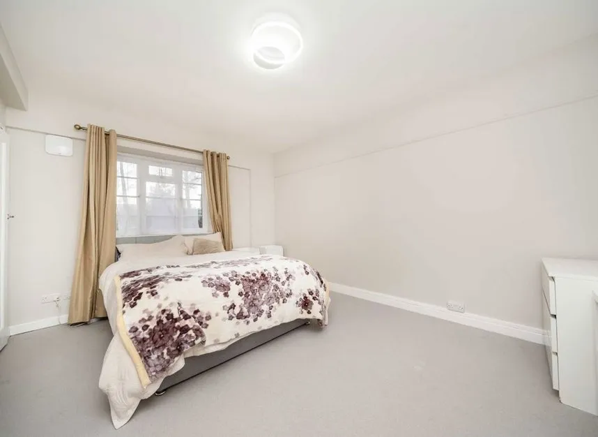 Bollo Lane, Acton, W3, photo 4