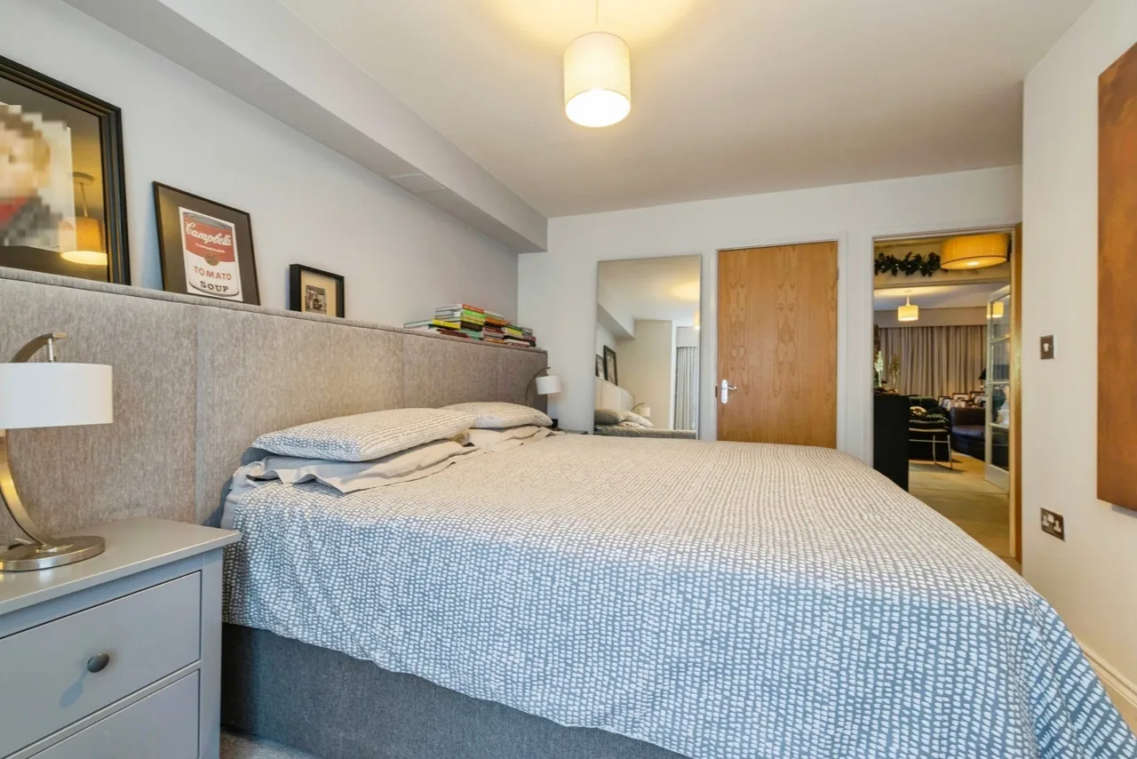 The Avenue, Washington, NE38, photo 12
