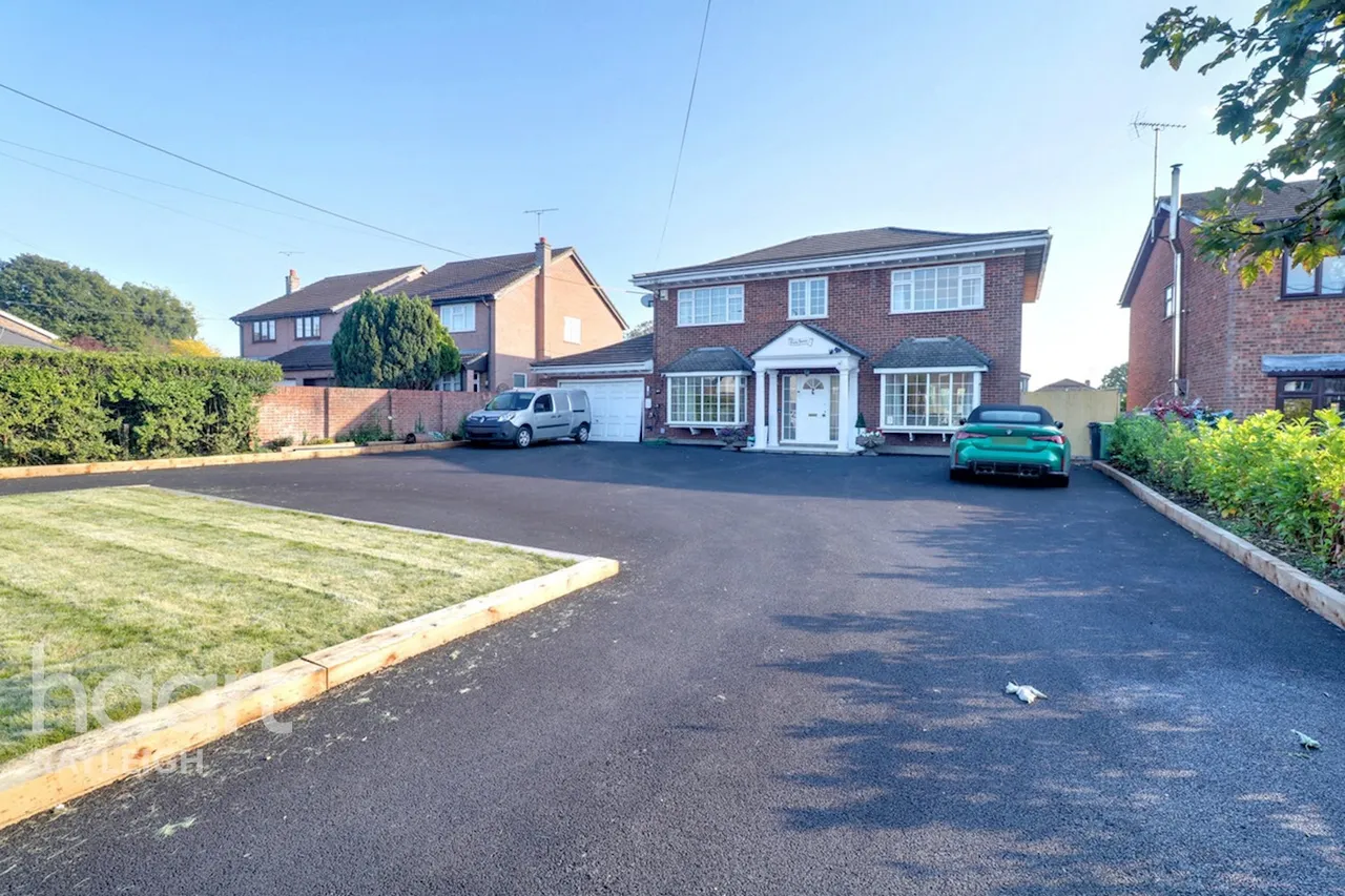 4 bed house for sale, Lower Road, Hockley, SS5