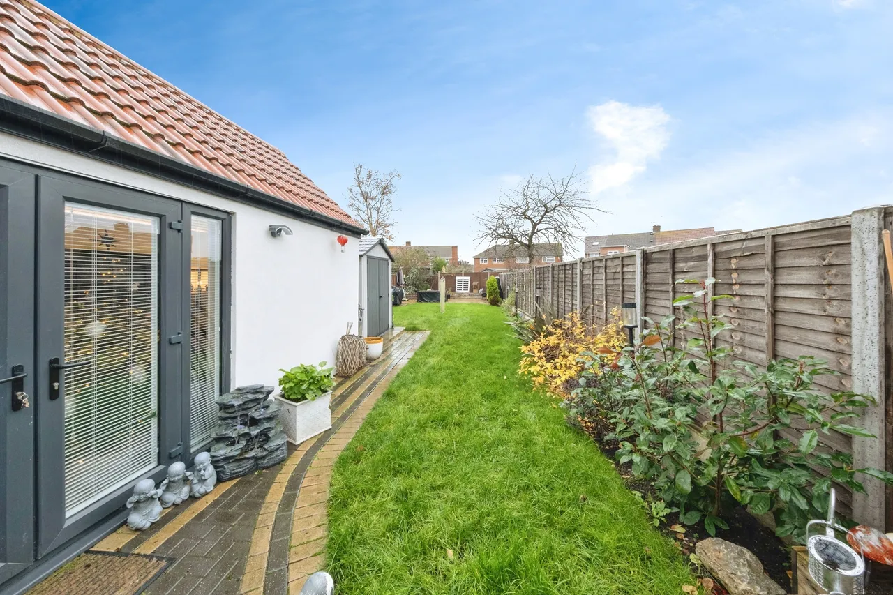 York Close, Barton-Le-Clay, MK45, photo 12