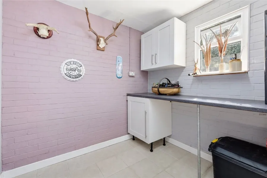 with 4 bedrooms in Steeple Bumpstead, Haverhill, CB9, photo 25