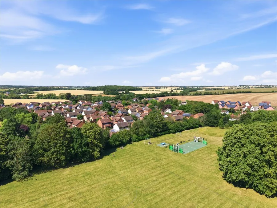 with 4 bedrooms in Steeple Bumpstead, Haverhill, CB9, photo 16