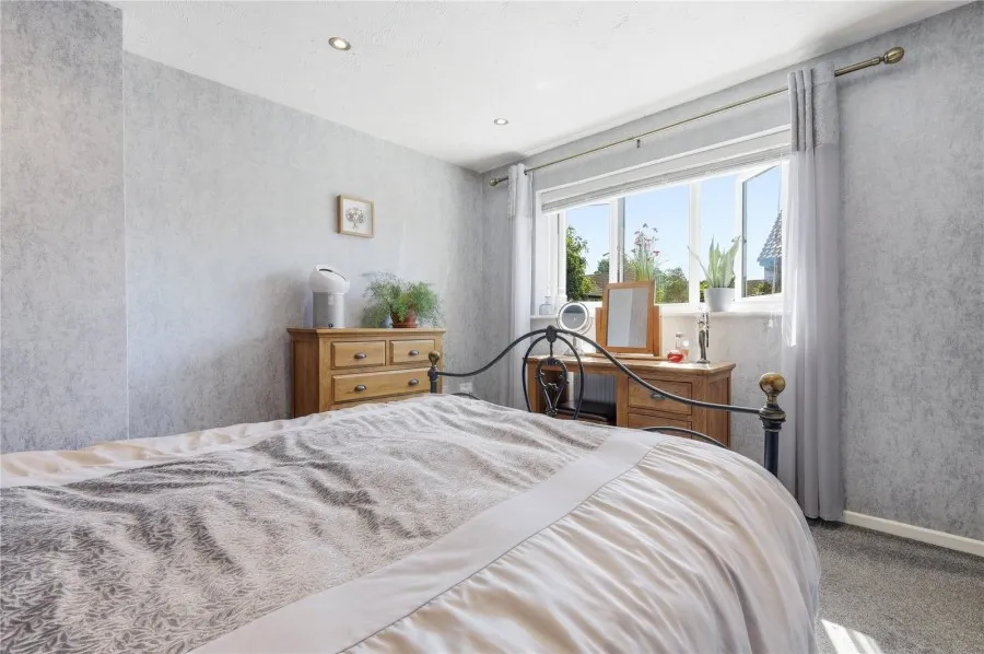 with 4 bedrooms in Steeple Bumpstead, Haverhill, CB9, photo 6