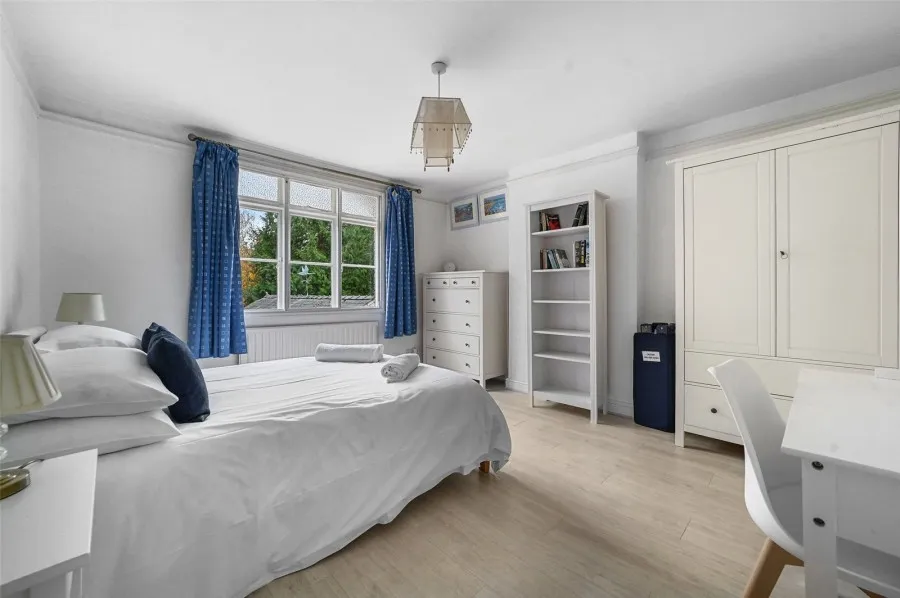 with 5 bedrooms in Harston, Cambridge, CB22, photo 14