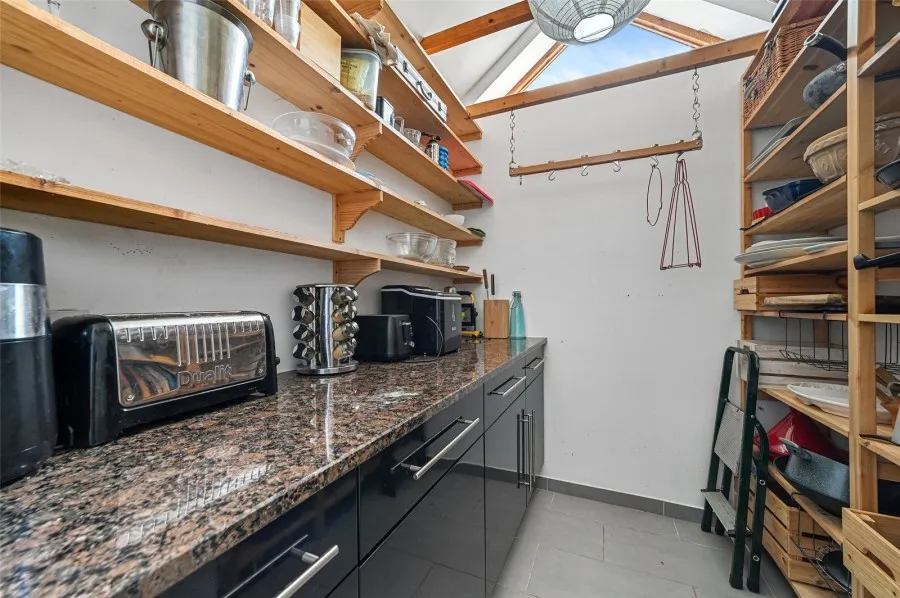 with 5 bedrooms in Harston, Cambridge, CB22, photo 25