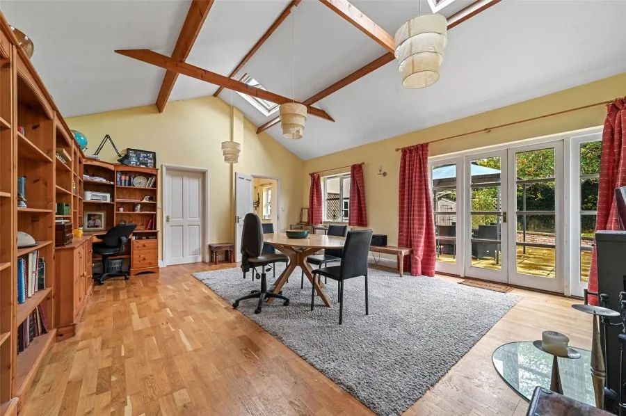 with 5 bedrooms in Harston, Cambridge, CB22, photo 34