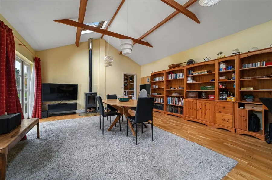 with 5 bedrooms in Harston, Cambridge, CB22, photo 7
