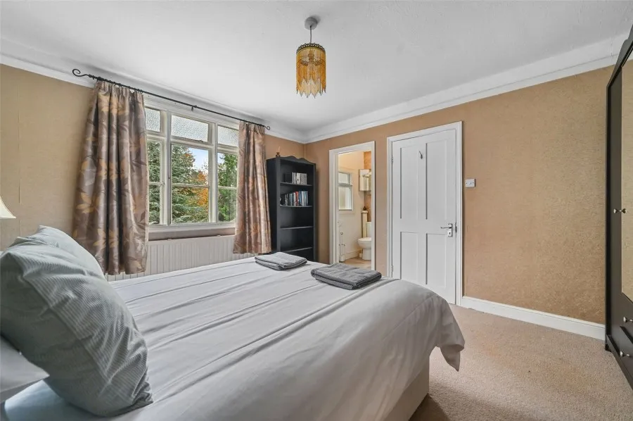 with 5 bedrooms in Harston, Cambridge, CB22, photo 33