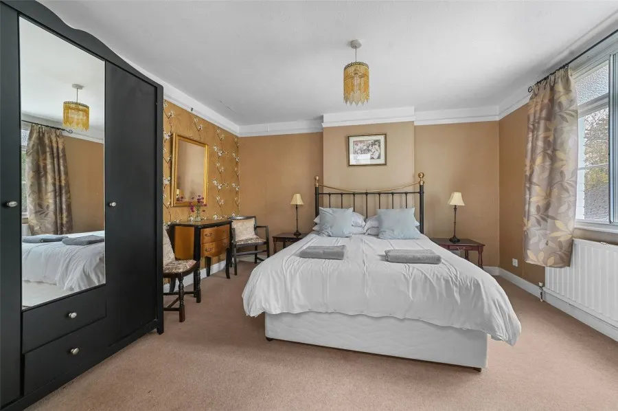 with 5 bedrooms in Harston, Cambridge, CB22, photo 12