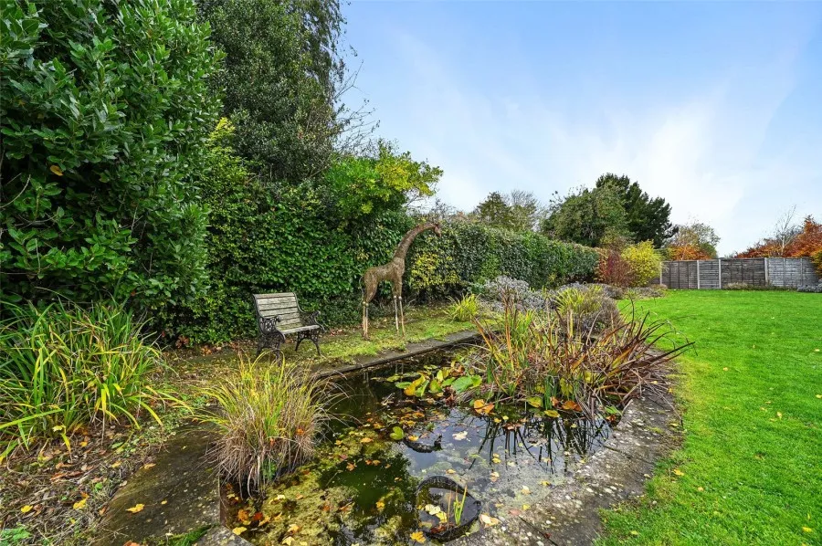 with 5 bedrooms in Harston, Cambridge, CB22, photo 36
