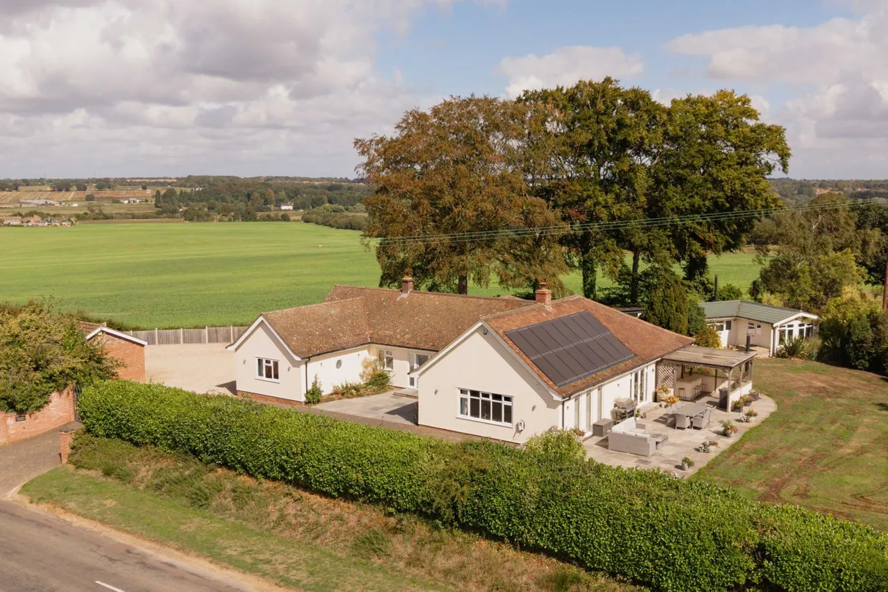 4 bed house for sale, Stocks Hill, Bawburgh, NR9