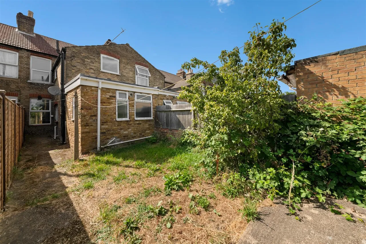Mill Avenue, Uxbridge, photo 11