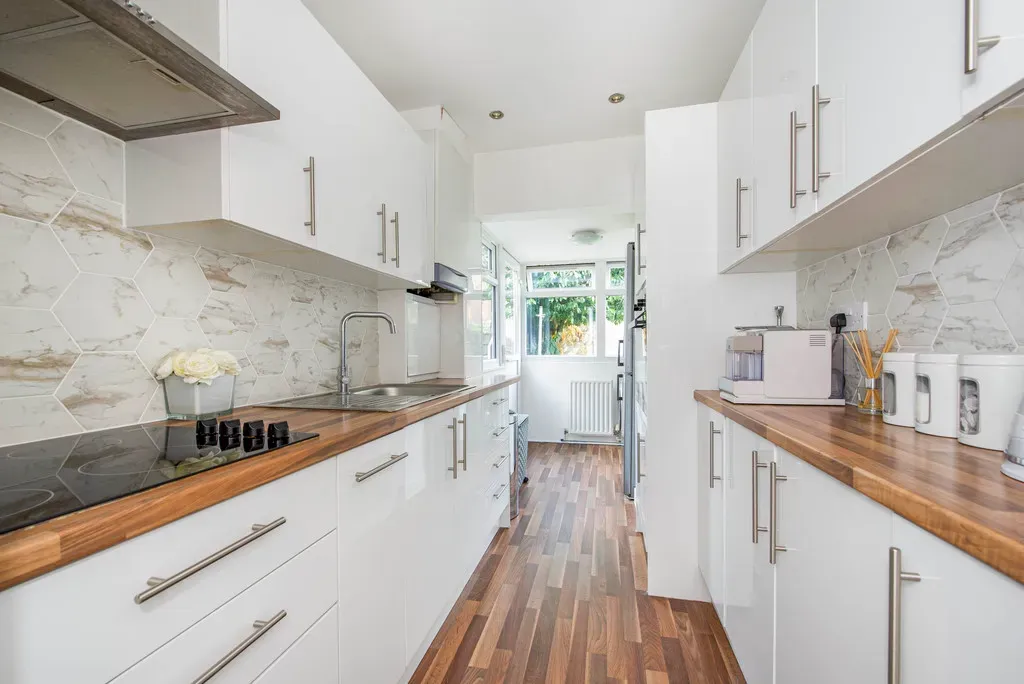 Southfield Close, Uxbridge, photo 21
