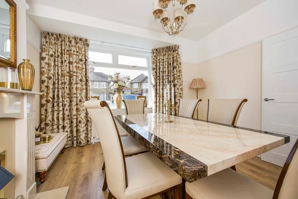 Southfield Close, Uxbridge, photo 9
