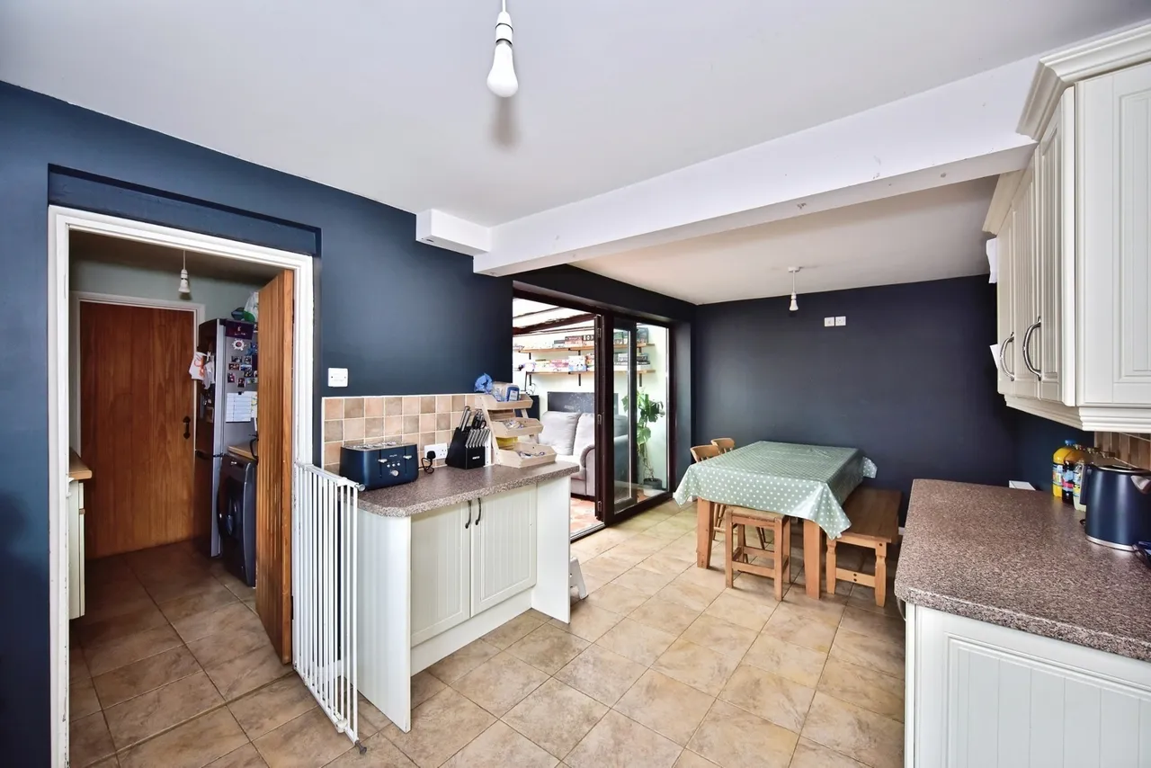 Baker Close, Teynham, Sittingbourne, Kent, ME9, photo 17