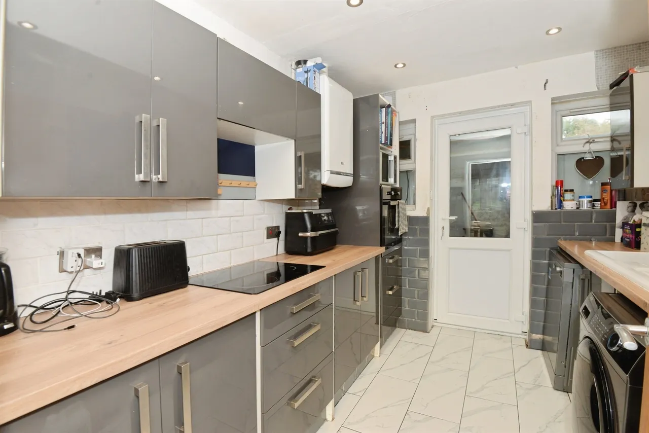 Marlow Road, Stokenchurch, HP14, photo 4