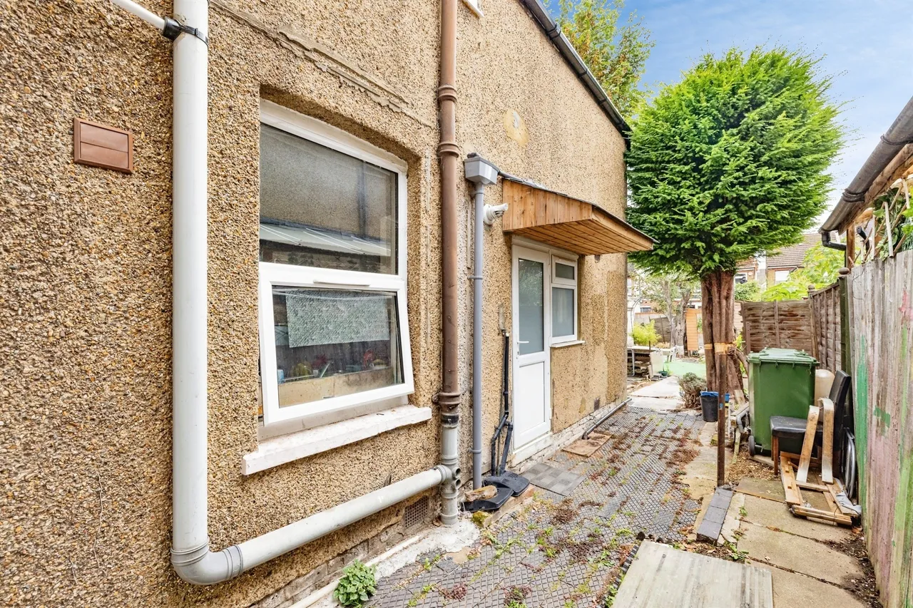 Whippendell Road, Watford, photo 3