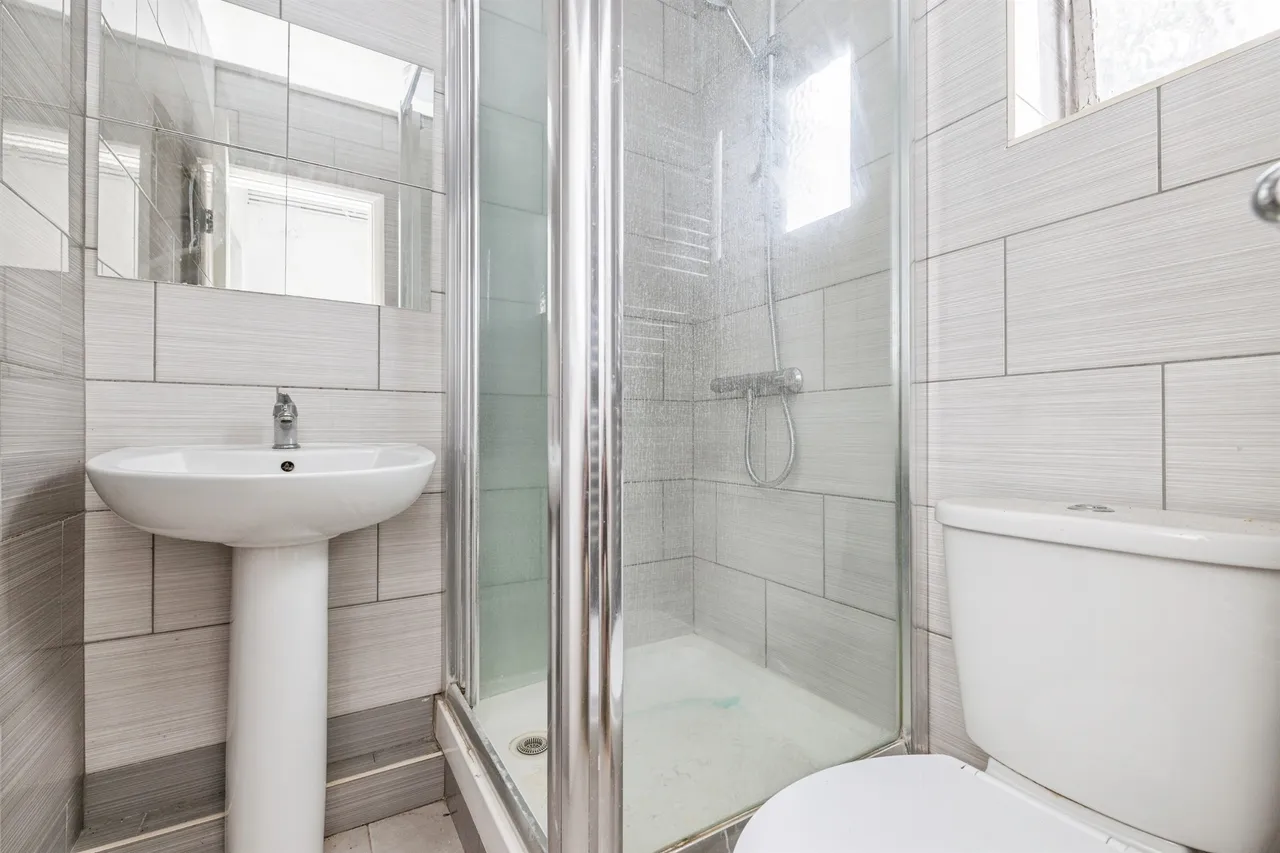 Whippendell Road, Watford, photo 5