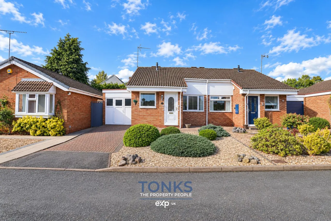 2 bed house for sale, Lombardy Croft, Halesowen, B62