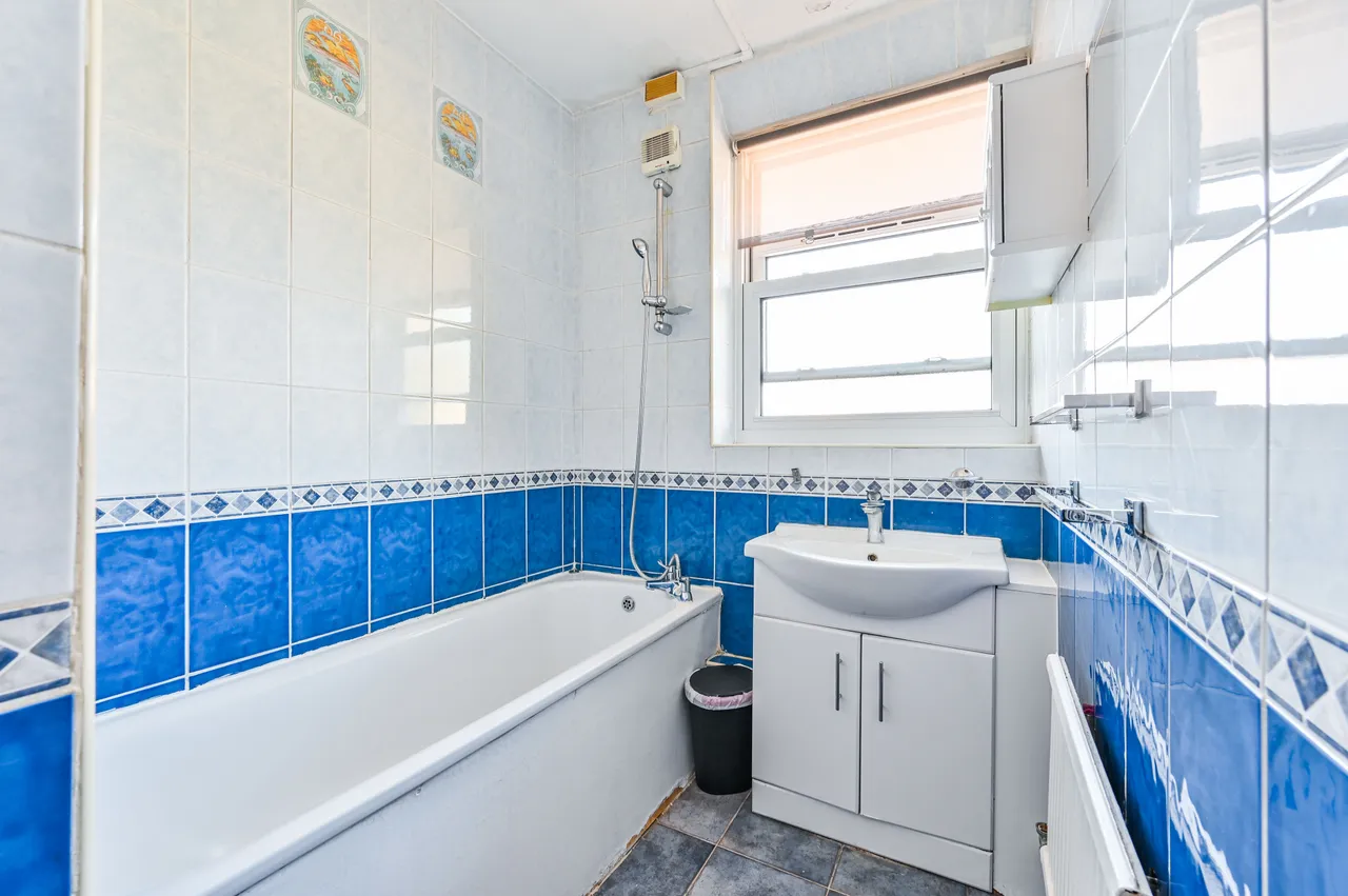 71 Camelot House, Camden Park Road, London, photo 7