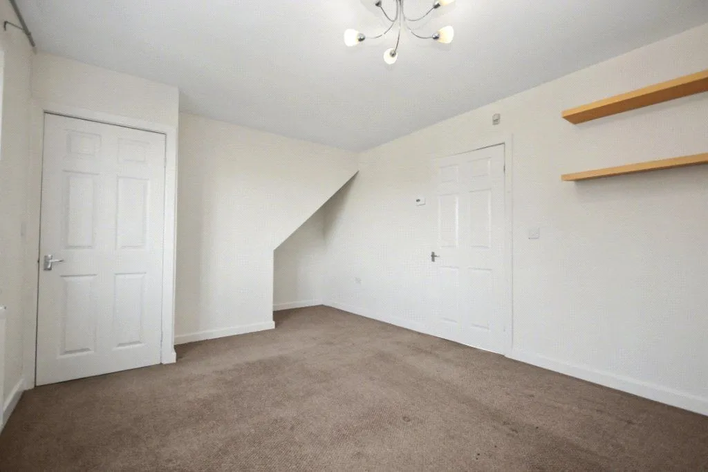 Highfield Road, Netherton, WF4, photo 12