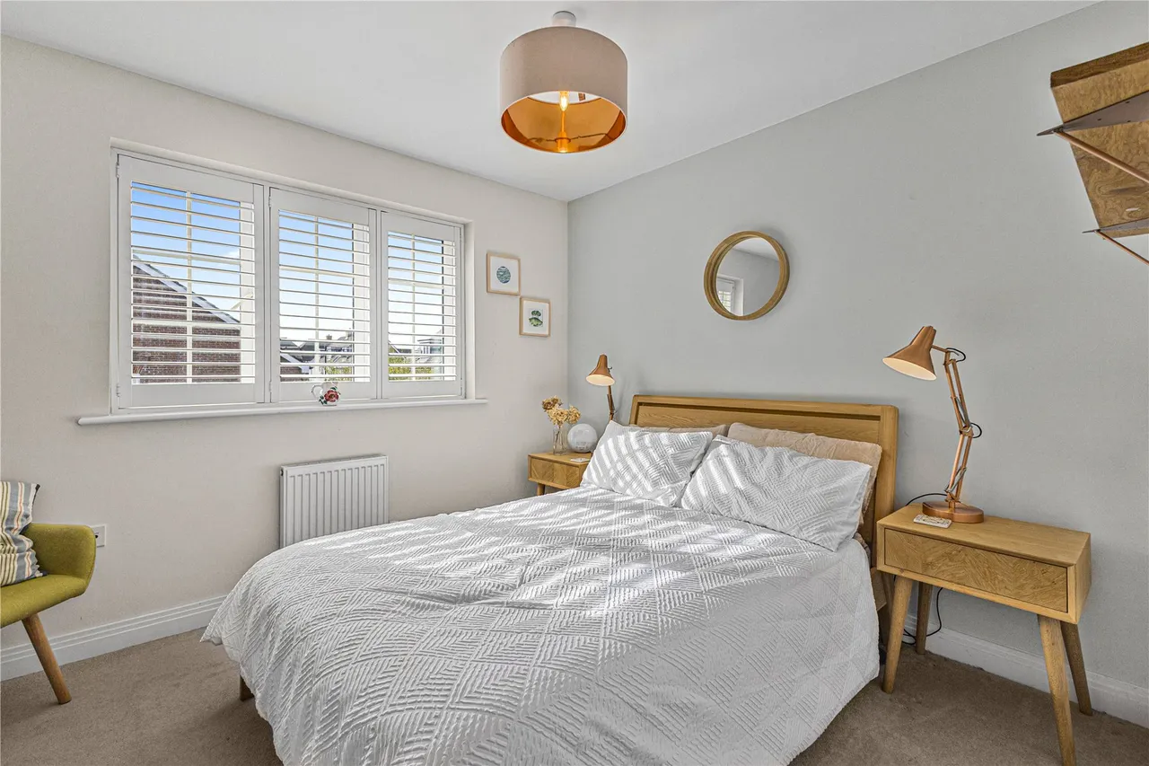 Brookwood Farm Drive, Knaphill, GU21, photo 9