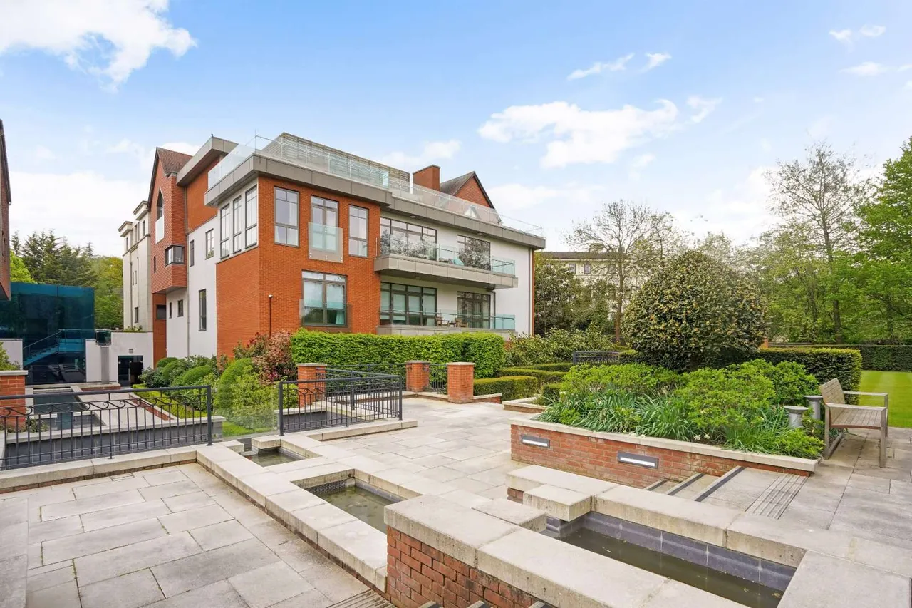 Allingham Court, 44 The Bishops Avenue, London, N2 0BA, photo 9