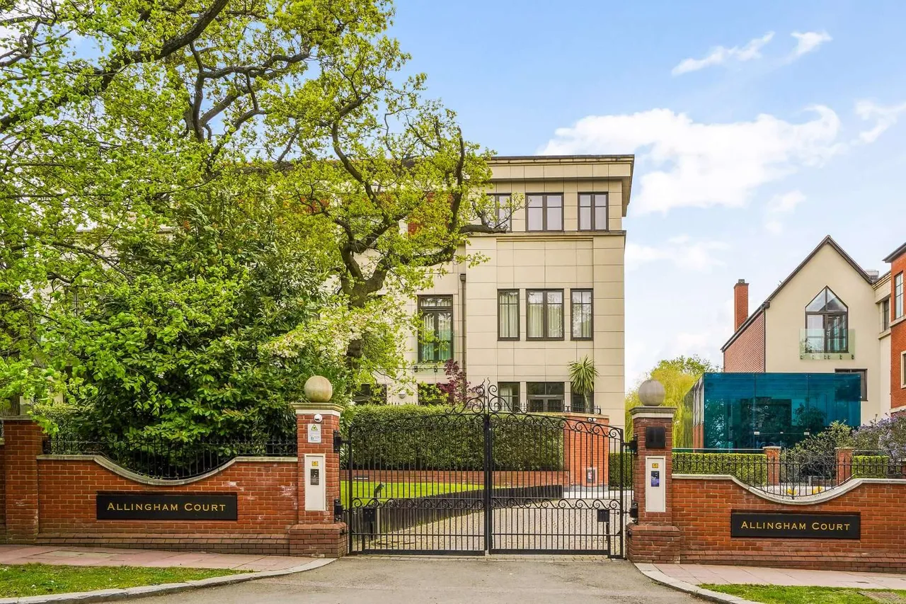 Allingham Court, 44 The Bishops Avenue, London, N2 0BA, photo 2