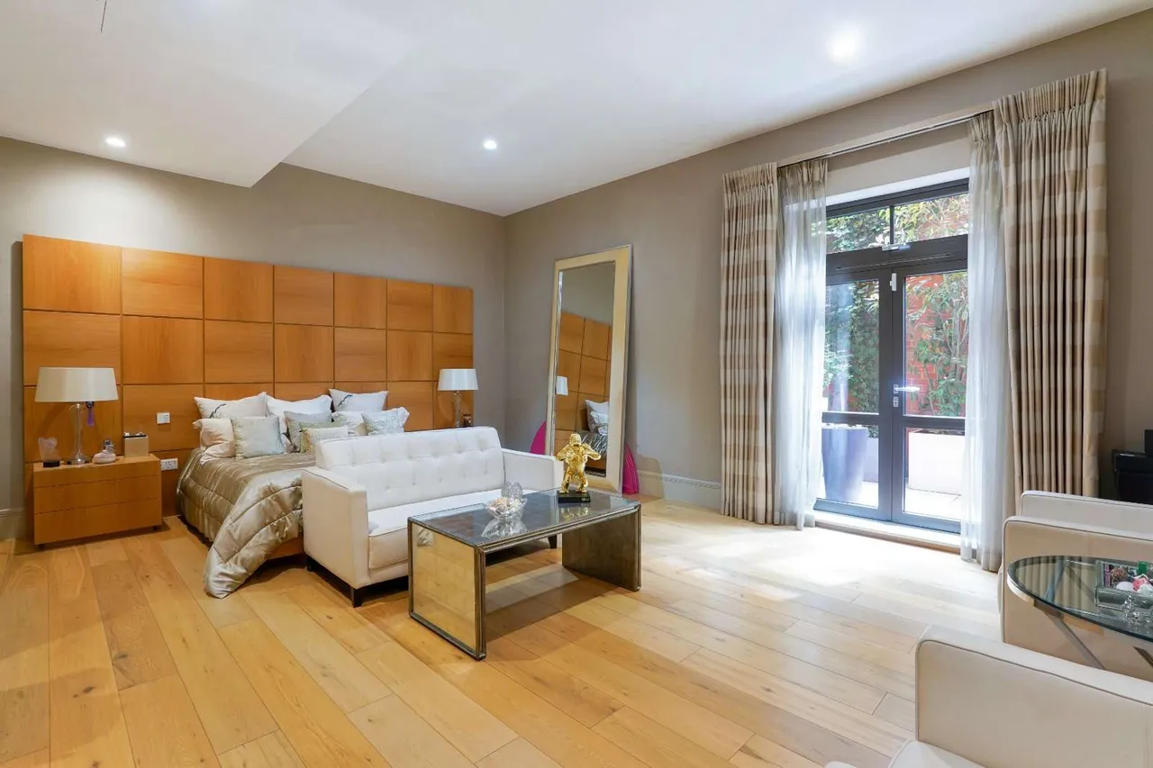 Allingham Court, 44 The Bishops Avenue, London, N2 0BA, photo 7