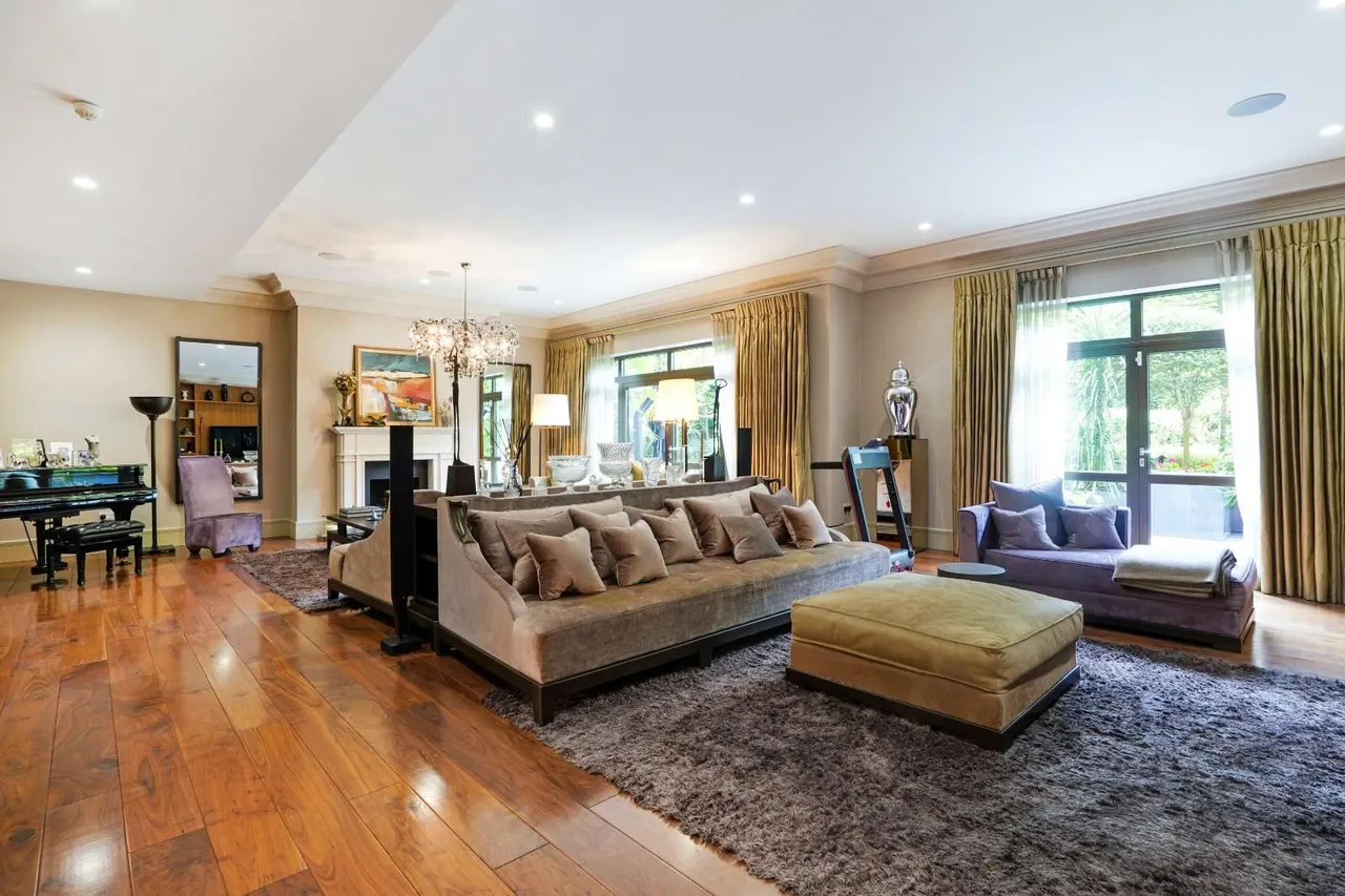 Allingham Court, 44 The Bishops Avenue, London, N2 0BA, photo 11