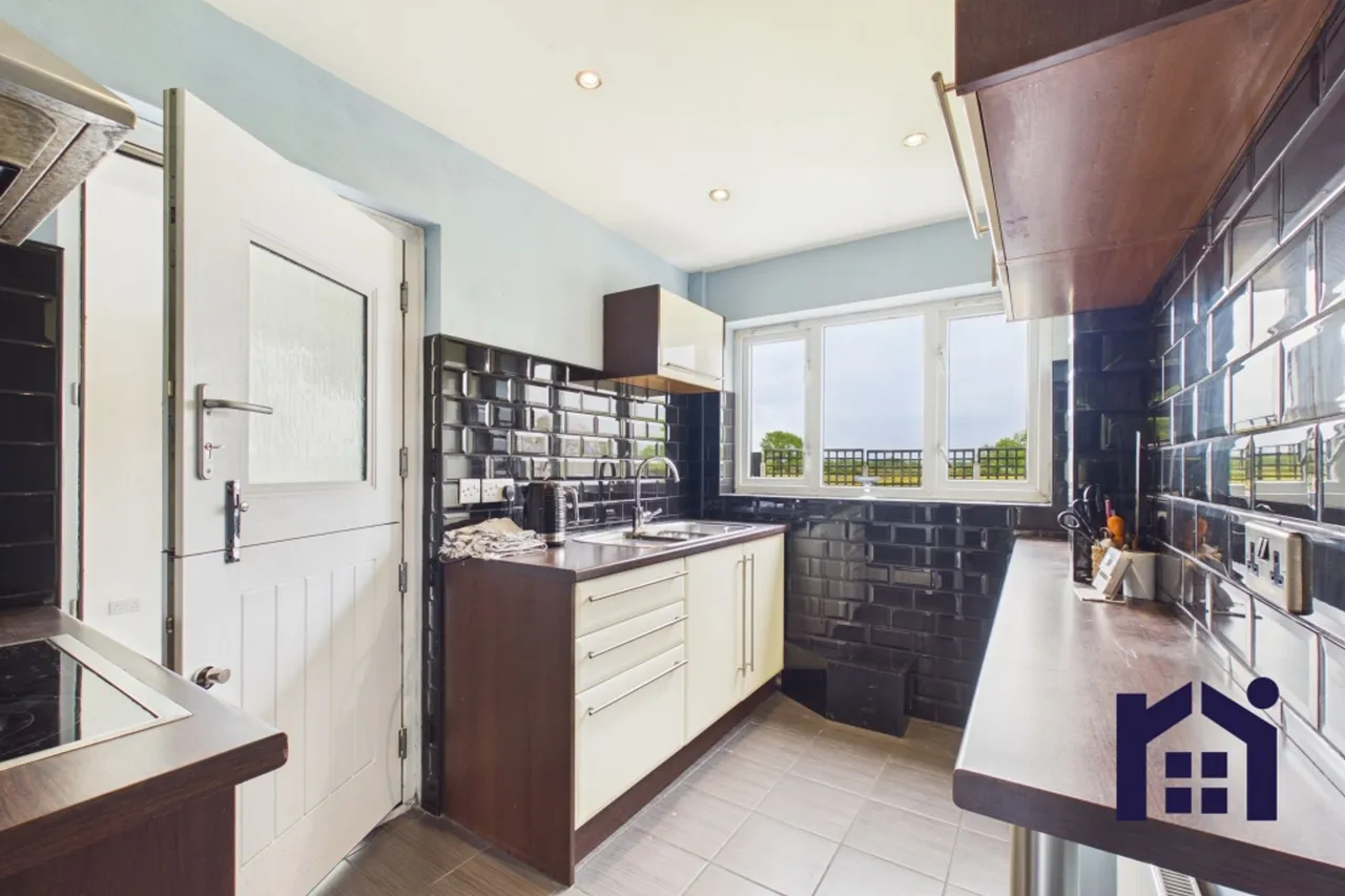 Pompian Brow, Bretherton, Leyland, PR26 9AQ, photo 9