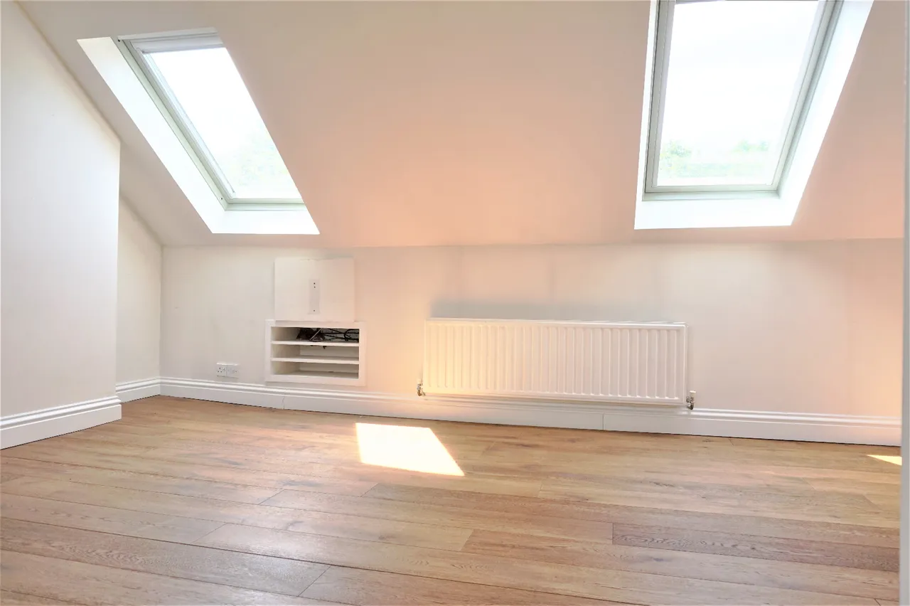 Windmill Road, London, SW18, photo 14