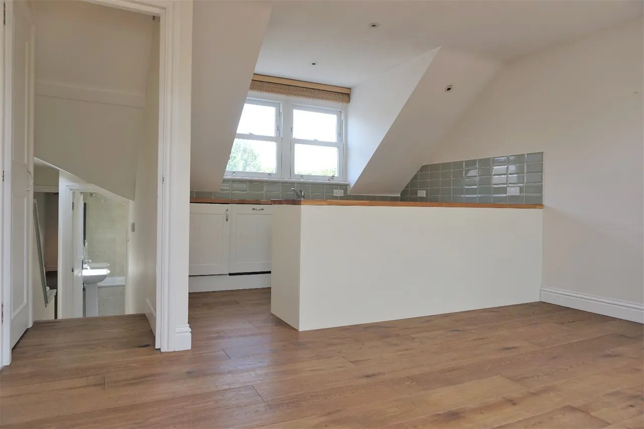 Windmill Road, London, SW18, photo 23