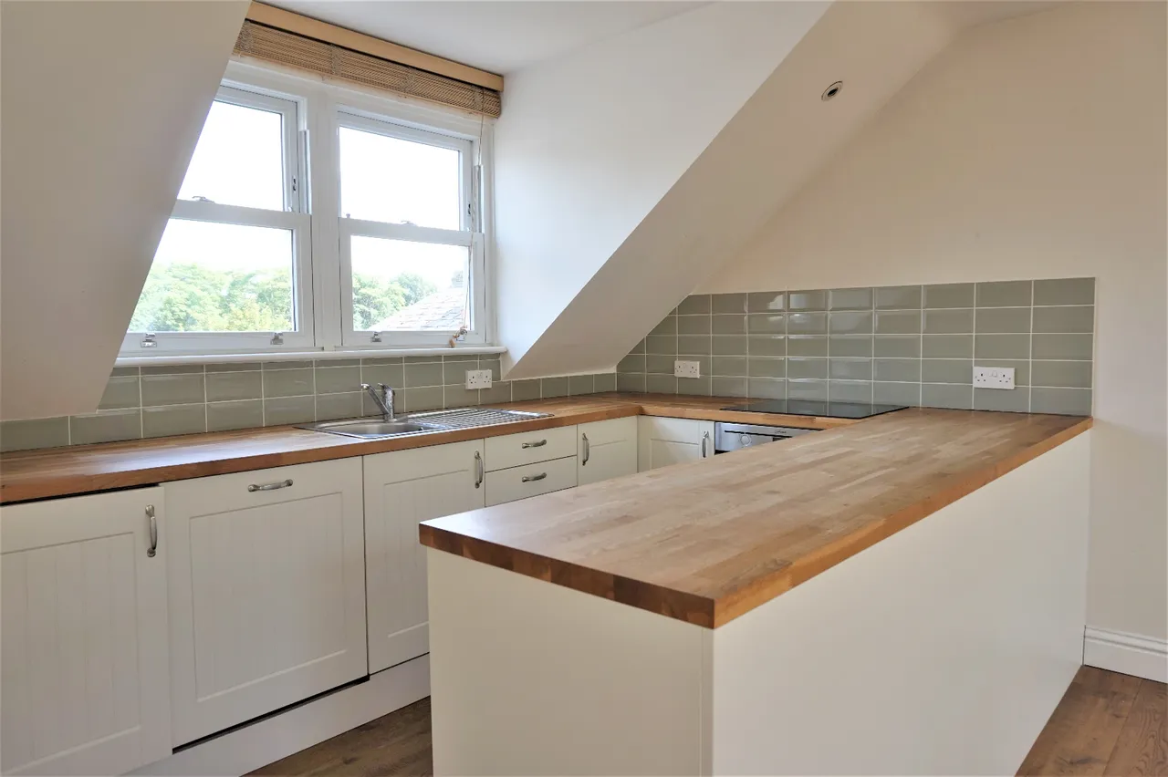 Windmill Road, London, SW18, photo 4