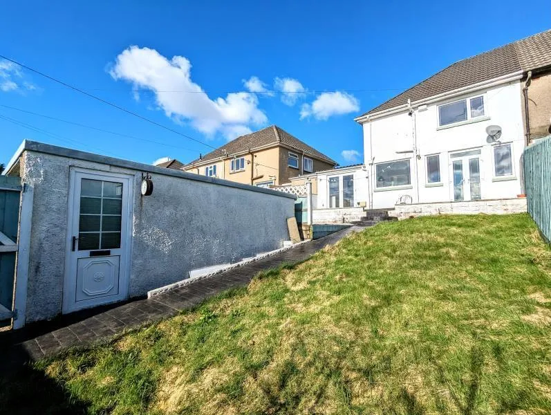 School Street, Tonyrefail, CF39, photo 8