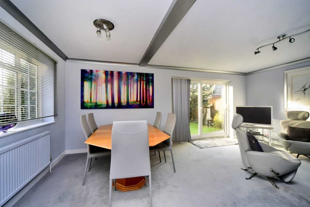 Nightingale Road, Hampton, TW12, photo 4