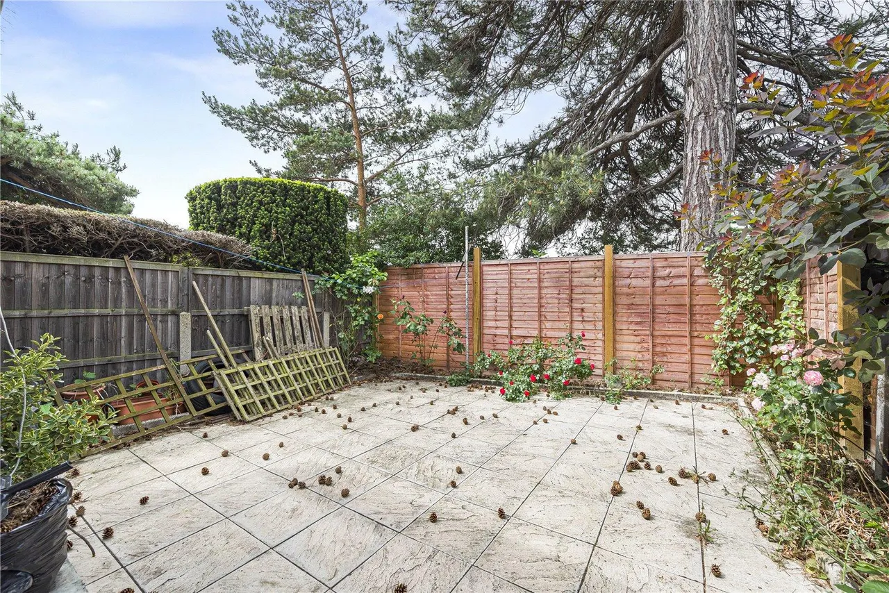 Canterbury Close, Dartford, DA1, photo 13