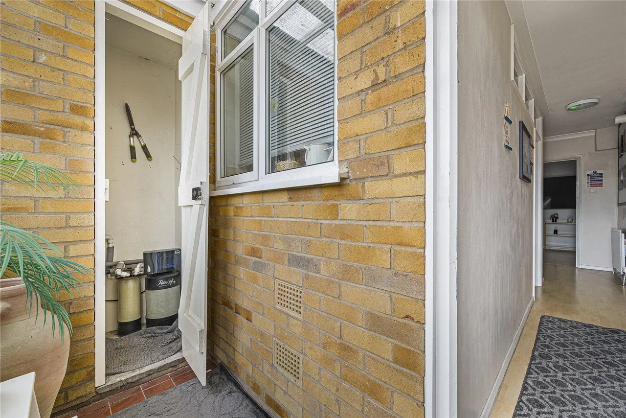 Canterbury Close, Dartford, DA1, photo 16