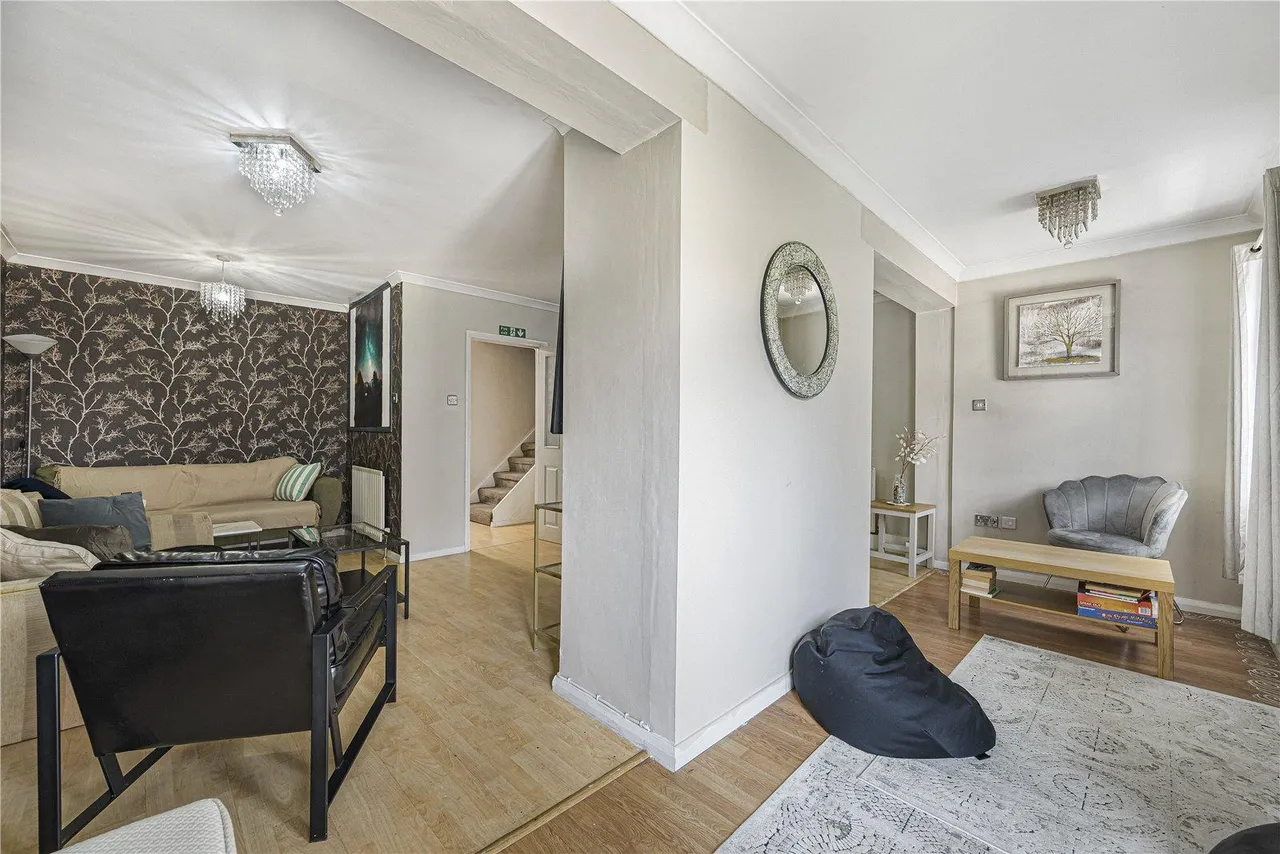 Canterbury Close, Dartford, DA1, photo 4