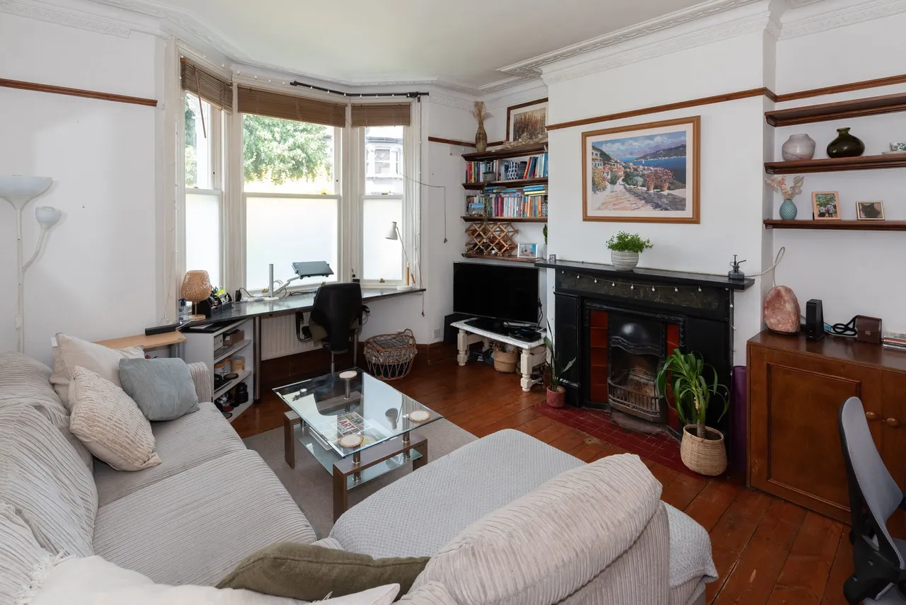 Askew Crescent, Shepherd's Bush, W12, photo 2