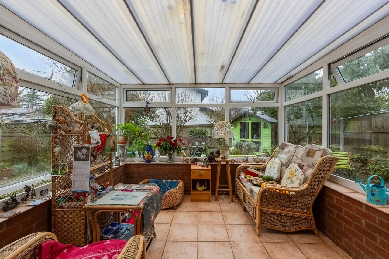 Detached Bungalow in Holt Near the To, photo 5