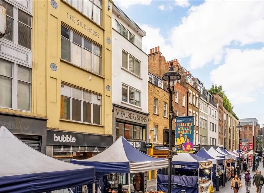 flat to rent — 12 Berwick Street, Fitzrovia & Covent Garden, W1F
