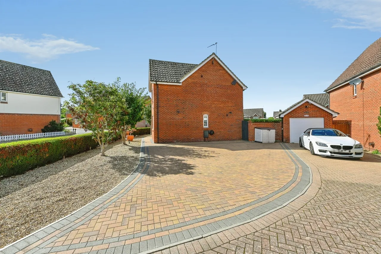 Civray Avenue, Downham Market, photo 2
