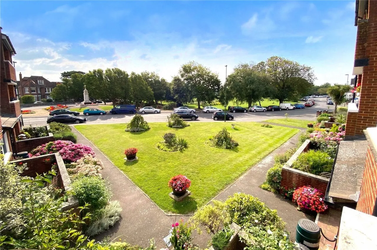 St. Catherines Road, Littlehampton, BN17, photo 8